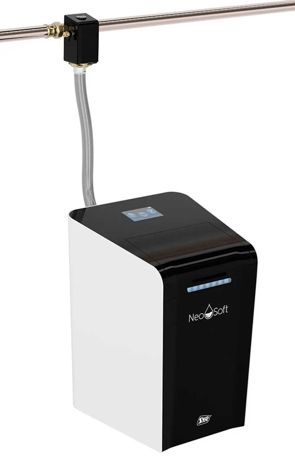Ein schwarzes und weißes Gerät mit Digitaldisplay, angeschlossen an Wasserleitungen, wahrscheinlich zur Wasserenthärtung. Der Markenname „Syr“ ist sichtbar.
